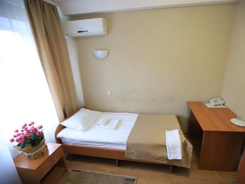 Holosiyvsky Hotel Kiev Buitenkant foto