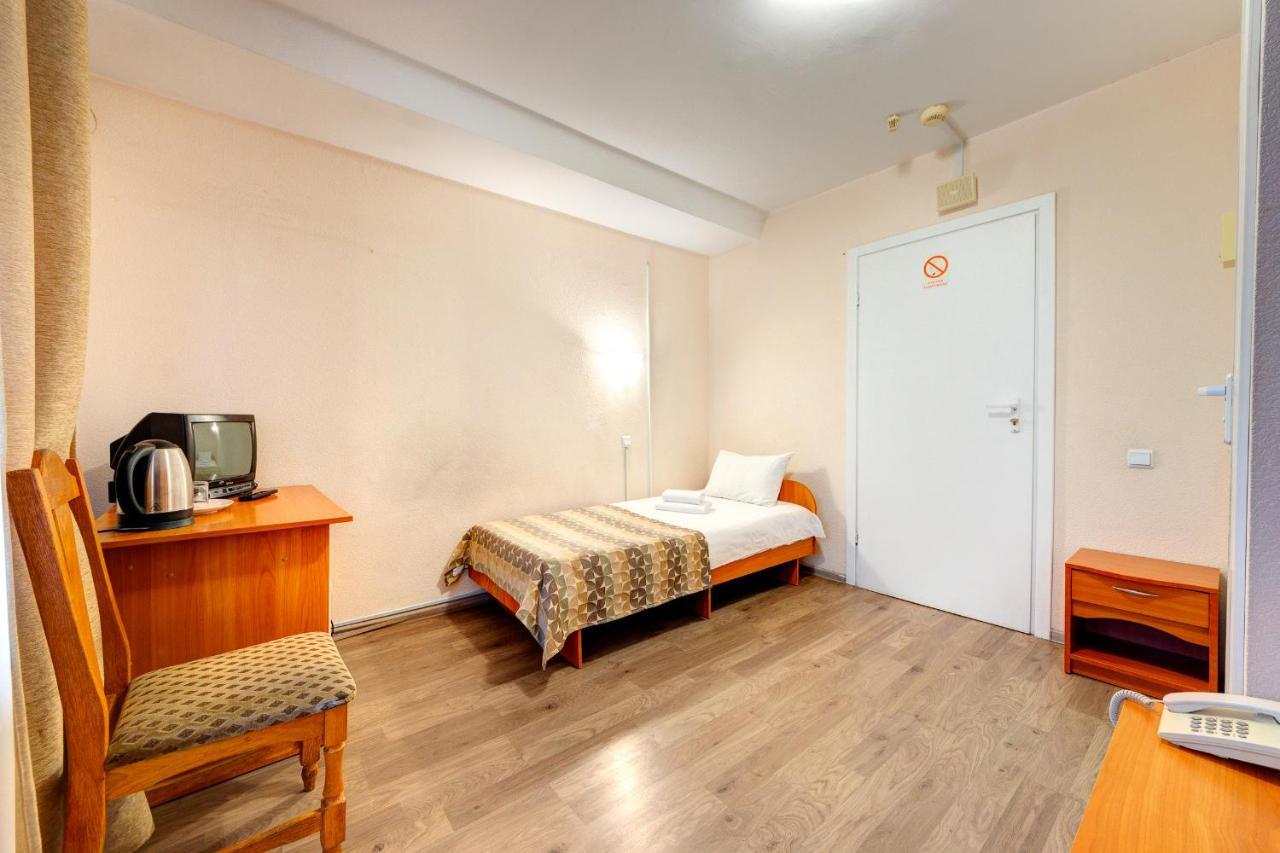 Holosiyvsky Hotel Kiev Buitenkant foto