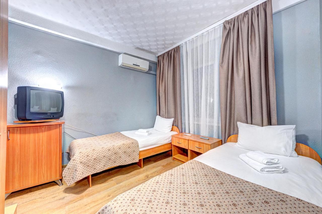 Holosiyvsky Hotel Kiev Buitenkant foto
