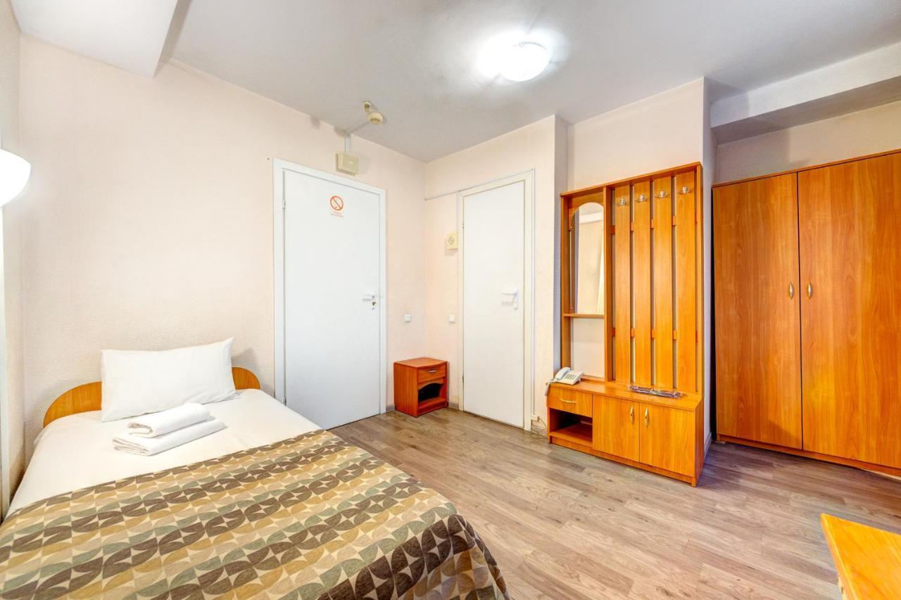 Holosiyvsky Hotel Kiev Buitenkant foto