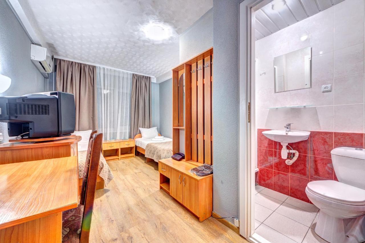 Holosiyvsky Hotel Kiev Buitenkant foto