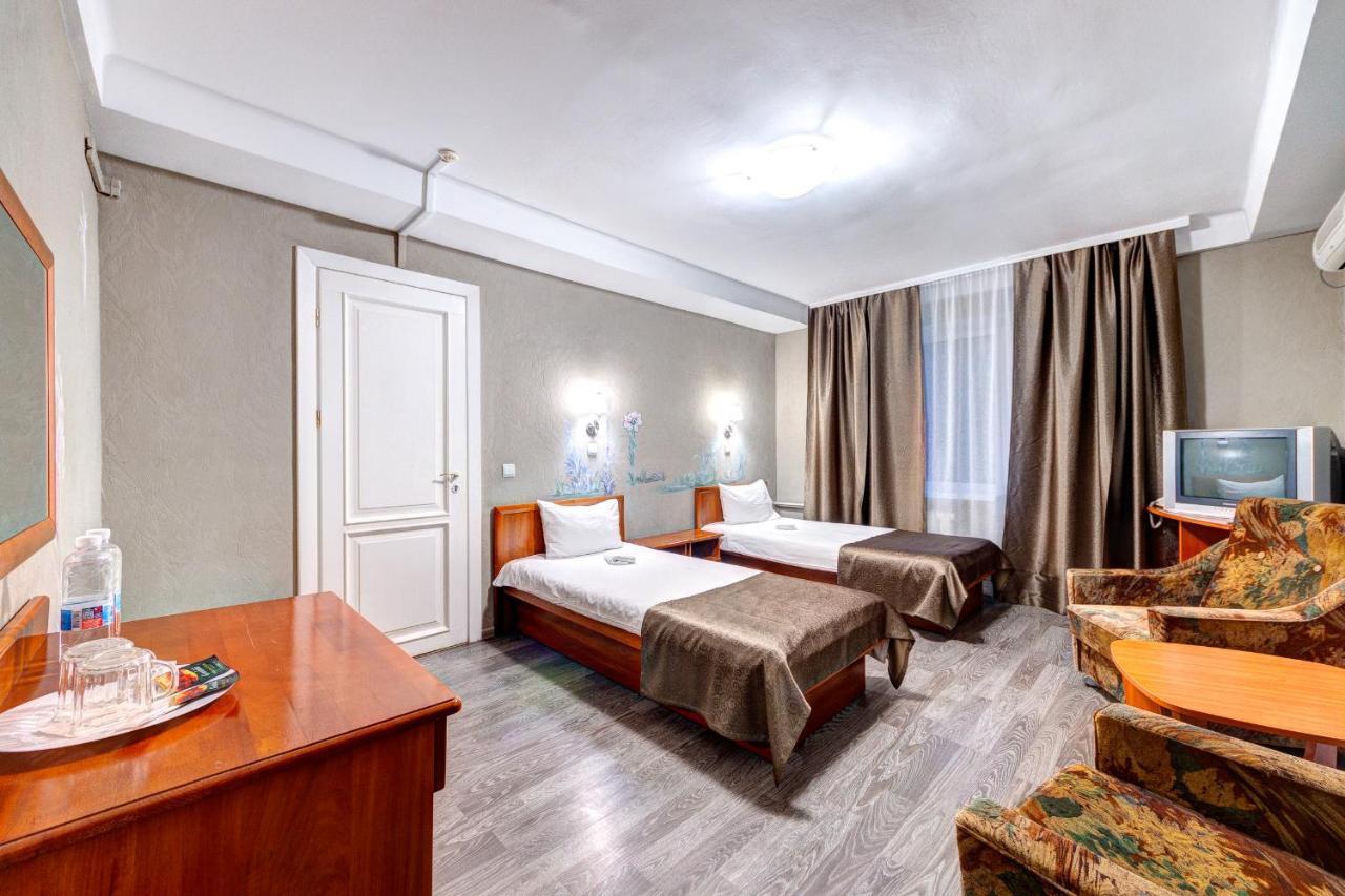 Holosiyvsky Hotel Kiev Buitenkant foto